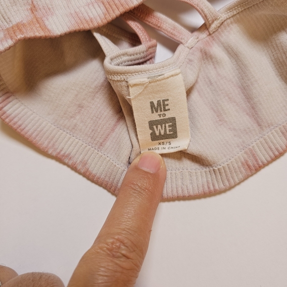 Me to We pink tie dye ribbed stretch nylon crop tank top size XS/S US - Picture 3 of 6